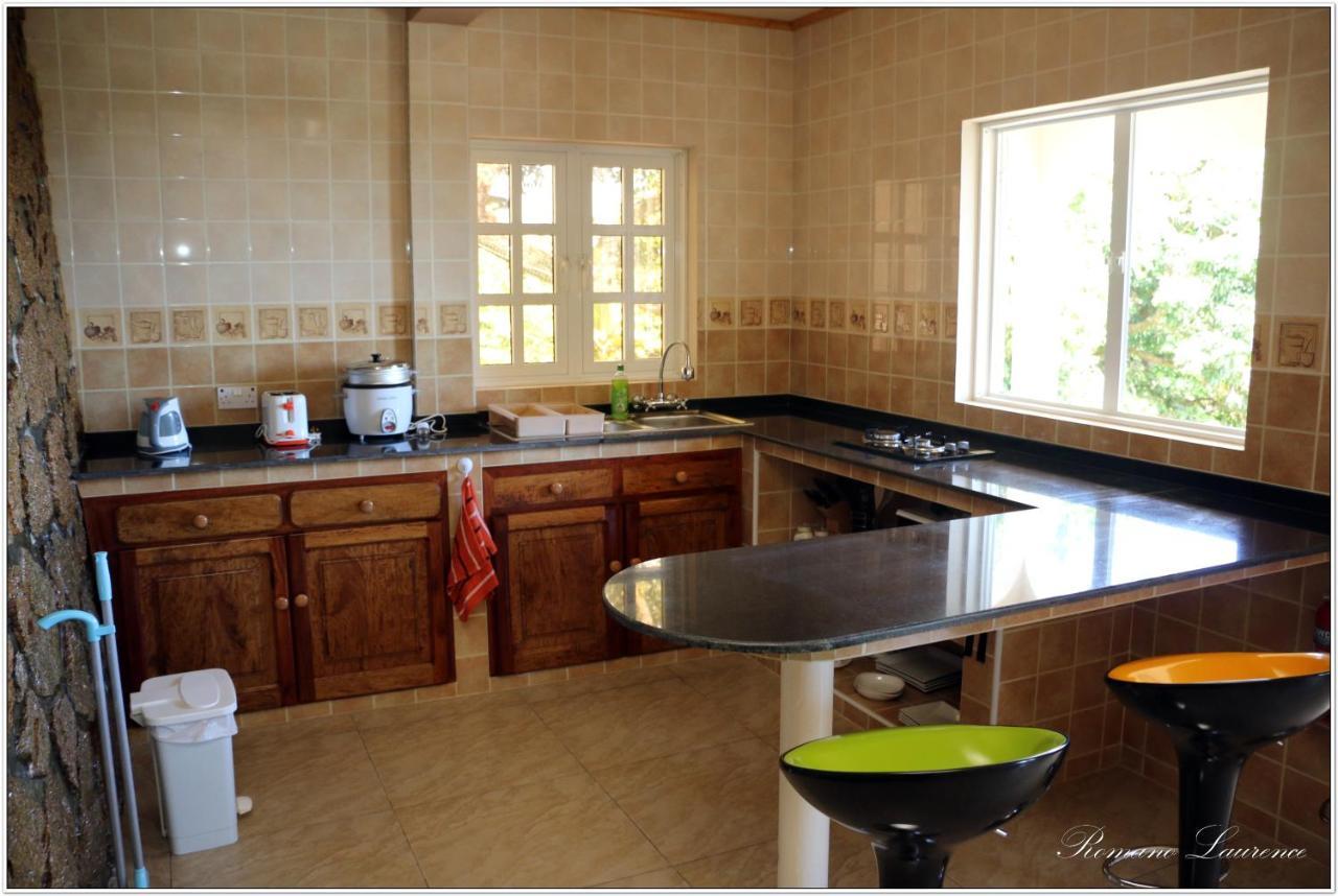 Exotic Guest House Anse Volbert Village Kültér fotó