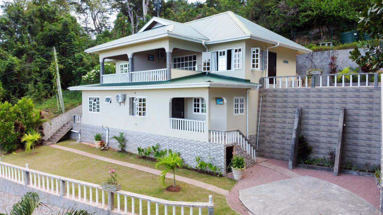 Exotic Guest House Anse Volbert Village Kültér fotó